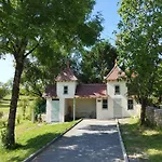 Holiday home Nouzet Et Lits *