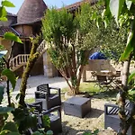 Nouzet Et Lits Holiday home