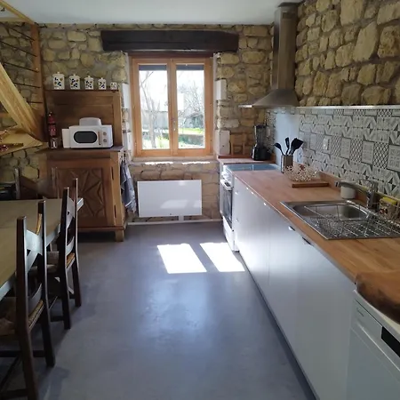 Nouzet Et Lits