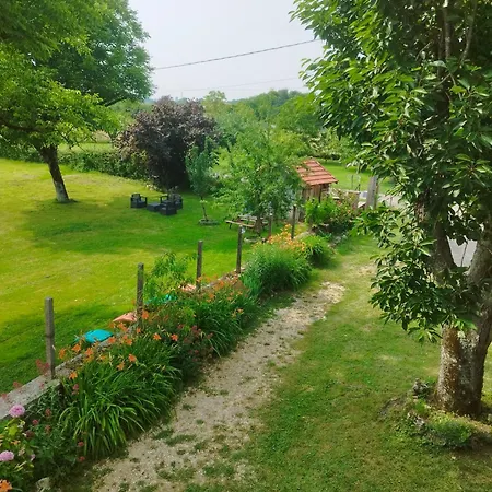 Nouzet Et Lits Holiday home