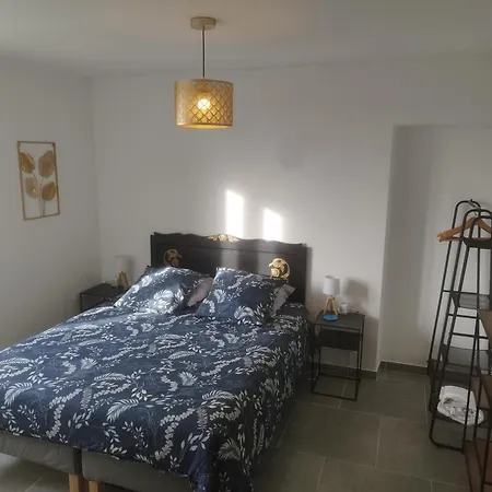 Nouzet Et Lits * Eyzerac