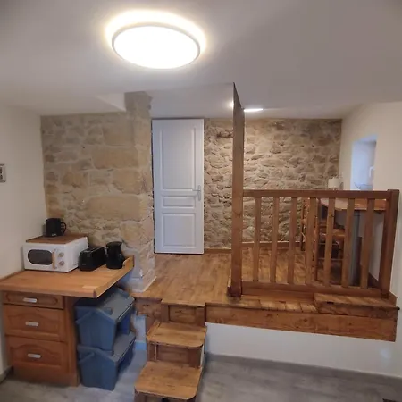 Nouzet Et Lits