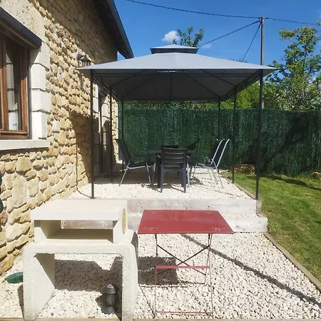 Nouzet Et Lits 펜션 Eyzerac