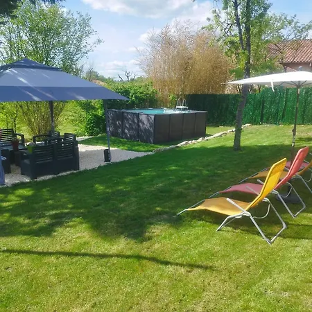 Nouzet Et Lits Tatil Evi *