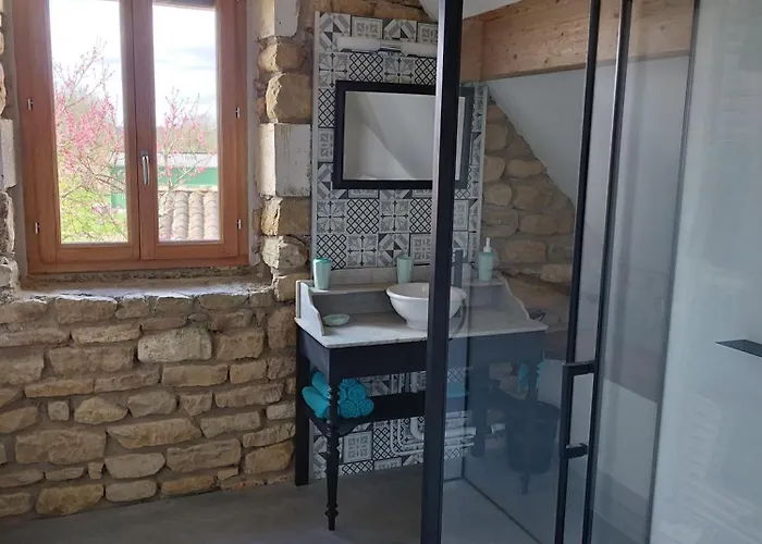Nouzet Et Lits