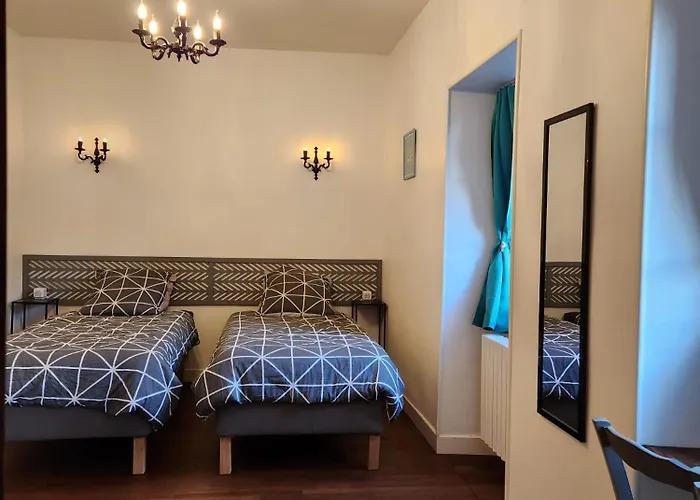 Nouzet Et Lits 度假居 *