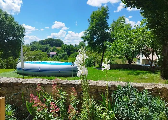 度假居 Nouzet Et Lits