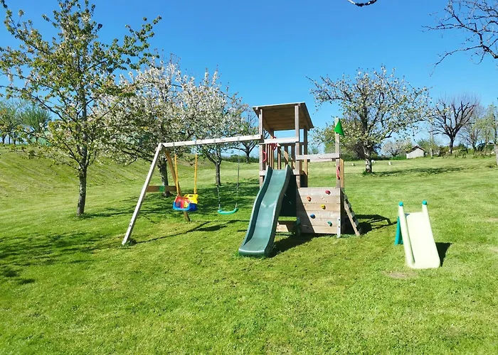 Nouzet Et Lits 度假居 *