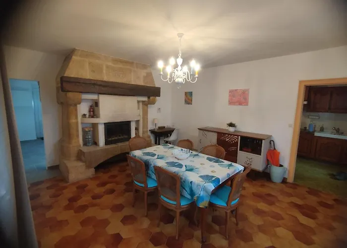 Nouzet Et Lits * Eyzerac